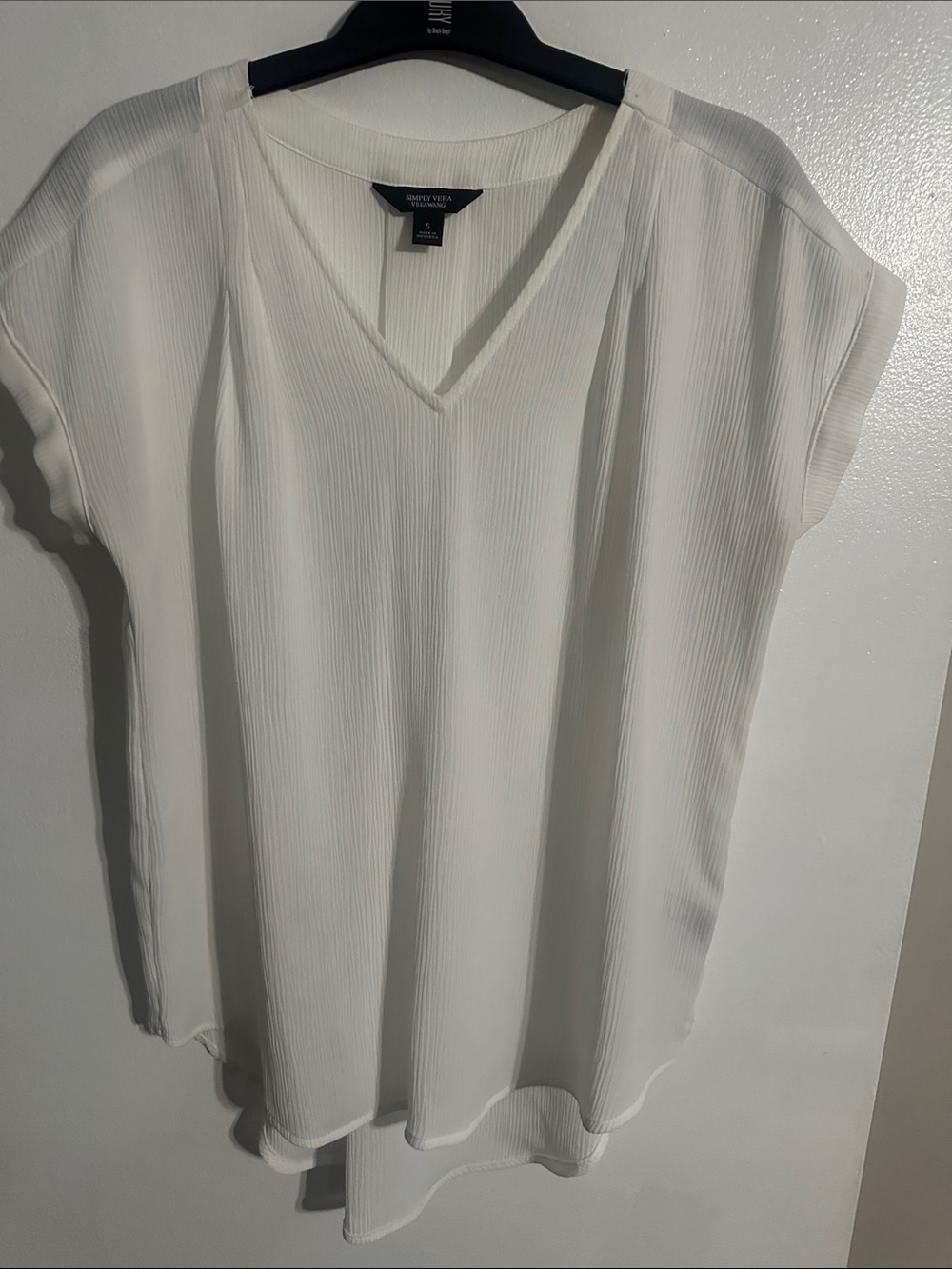 Simply Vera white V-Neck Pleated Short Sleeve Blouse